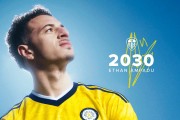 开云APP-利兹联官方：队长阿姆帕杜续约至2030年，出场126次攻入3球